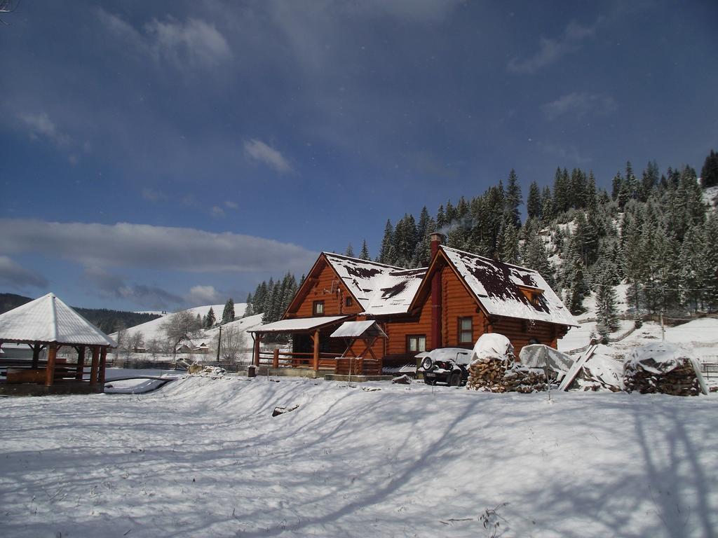 Cabana Piatra Runcului วาตรา โมลโดวิเซ ภายนอก รูปภาพ
