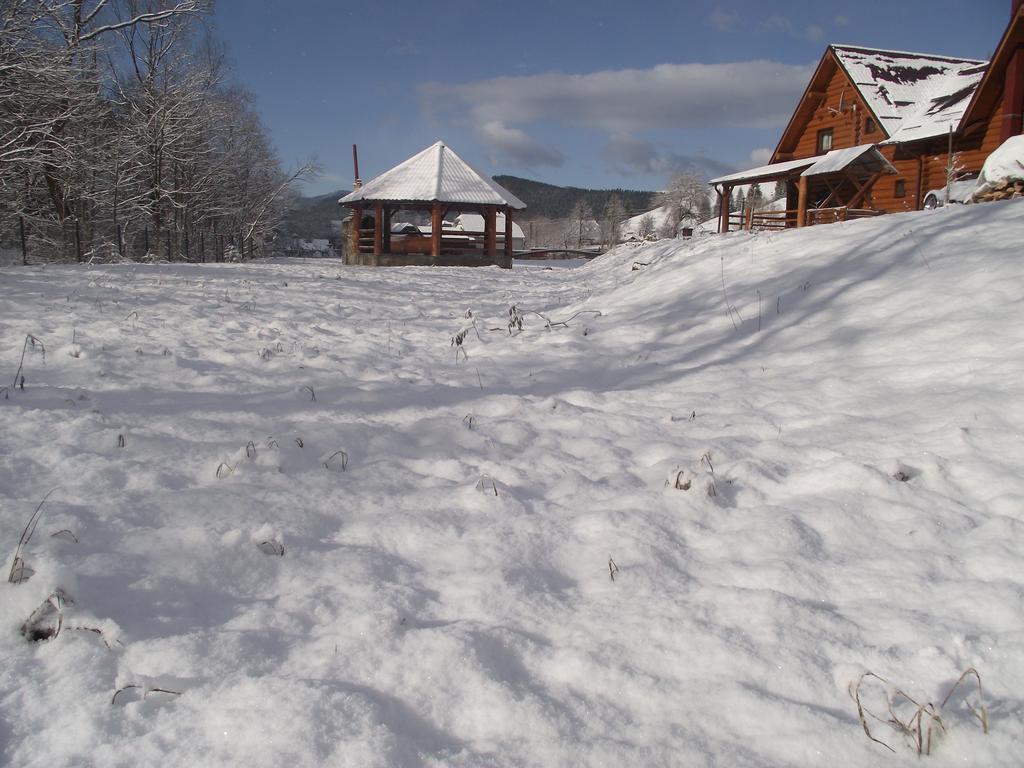 Cabana Piatra Runcului วาตรา โมลโดวิเซ ภายนอก รูปภาพ