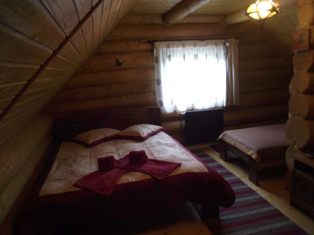 Cabana Piatra Runcului วาตรา โมลโดวิเซ ภายนอก รูปภาพ