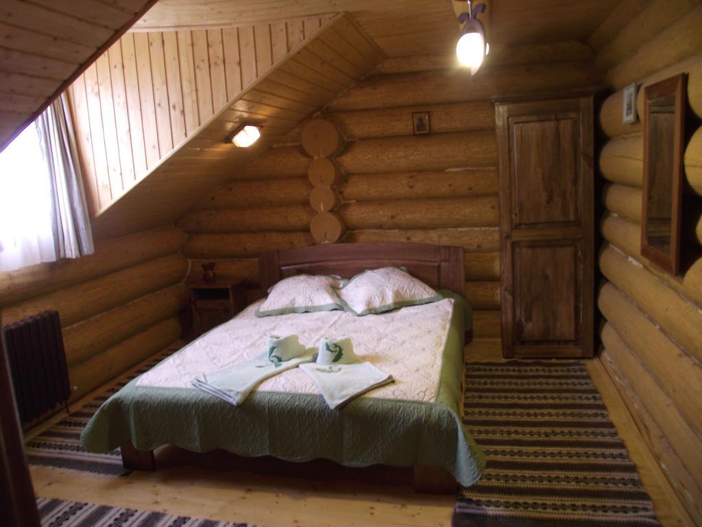 Cabana Piatra Runcului วาตรา โมลโดวิเซ ภายนอก รูปภาพ