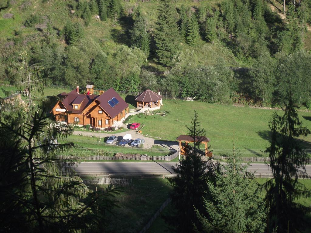 Cabana Piatra Runcului วาตรา โมลโดวิเซ ภายนอก รูปภาพ
