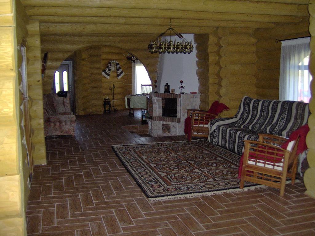 Cabana Piatra Runcului วาตรา โมลโดวิเซ ภายนอก รูปภาพ